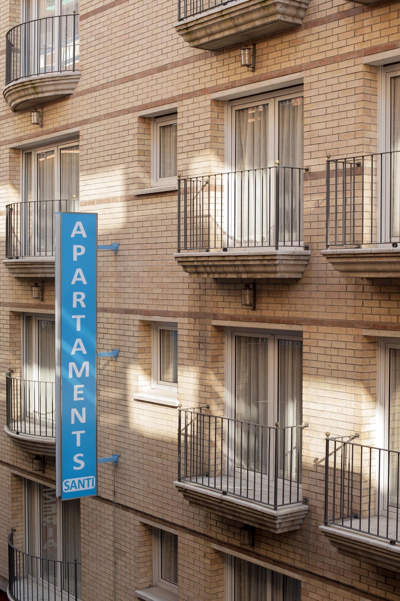 Apartamentos Santi Лорет де Мар Екстериор снимка
