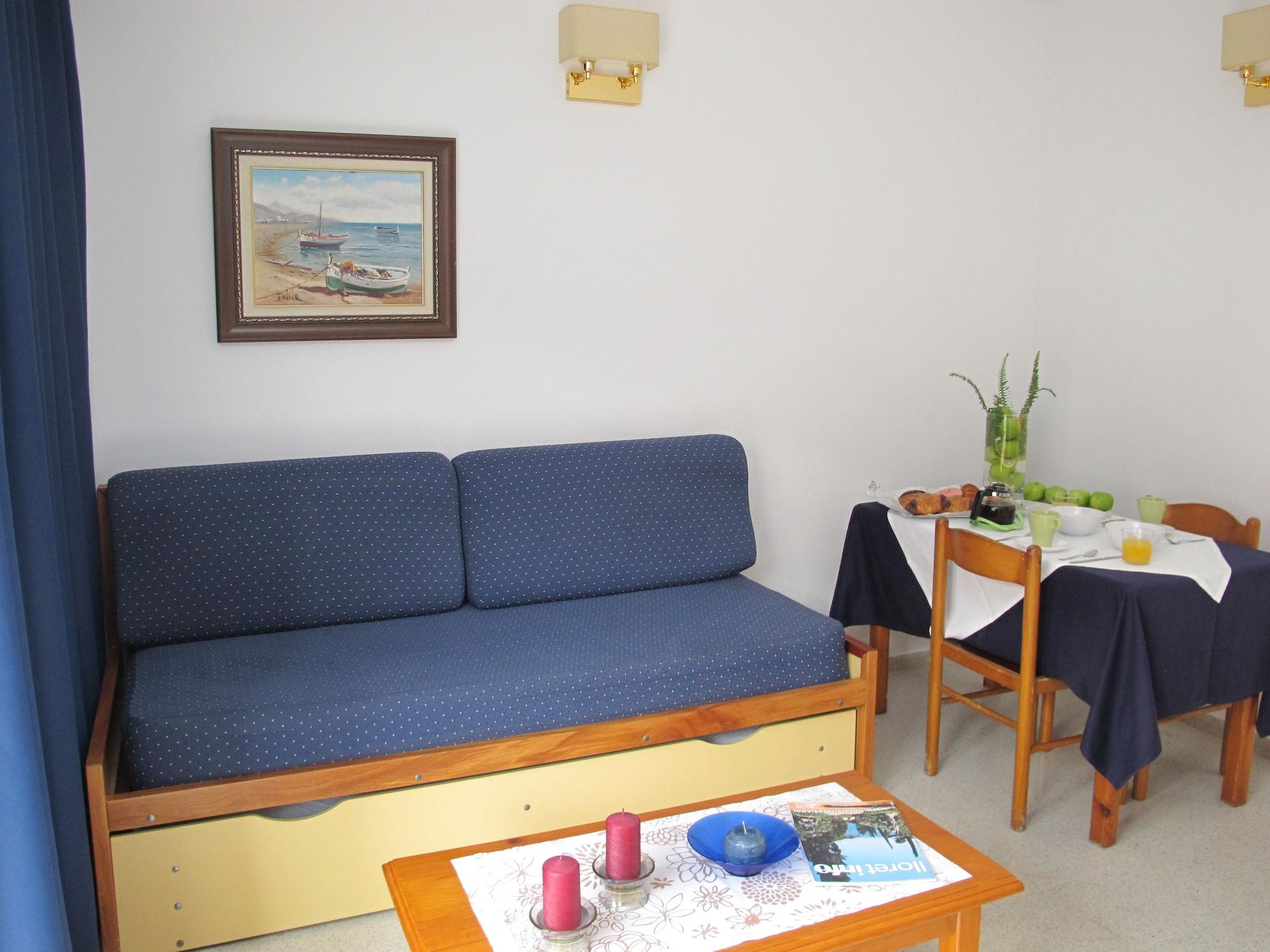 Apartamentos Santi Лорет де Мар Екстериор снимка